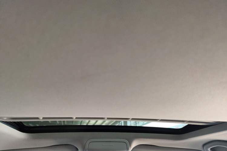 Used Volkswagen Sagitar 2012 1.8TSI Automatic Flagship Edition Headliner