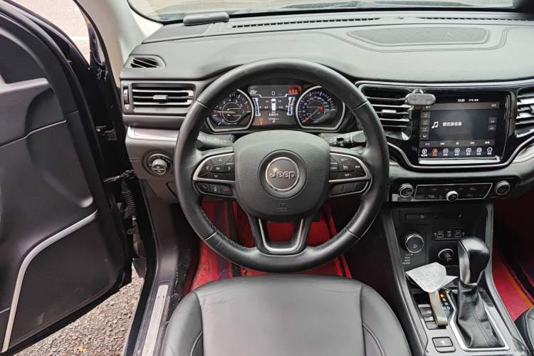 Used Jeep Grand Commander 2018 2.0T Four-Wheel Drive Enjoyment Version China V