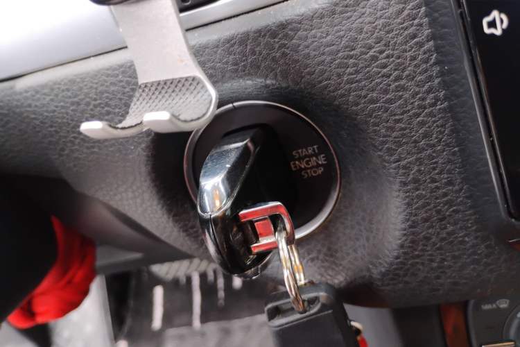 Used Volkswagen Touareg 2011 3.0 TSI Standard Version