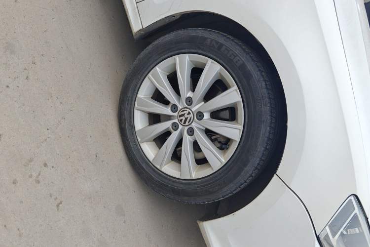 Used Volkswagen Sagitar 2015 230TSI Automatic Comfort Version