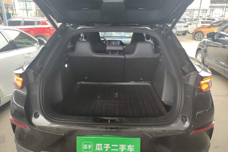 Used CHANGAN UNI-T 2020 1.5T Flagship Version Trunk