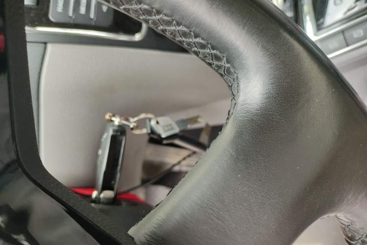 Used Skoda Superb 2013 1.8TSI Automatic MingShi Edition Vehicle Key