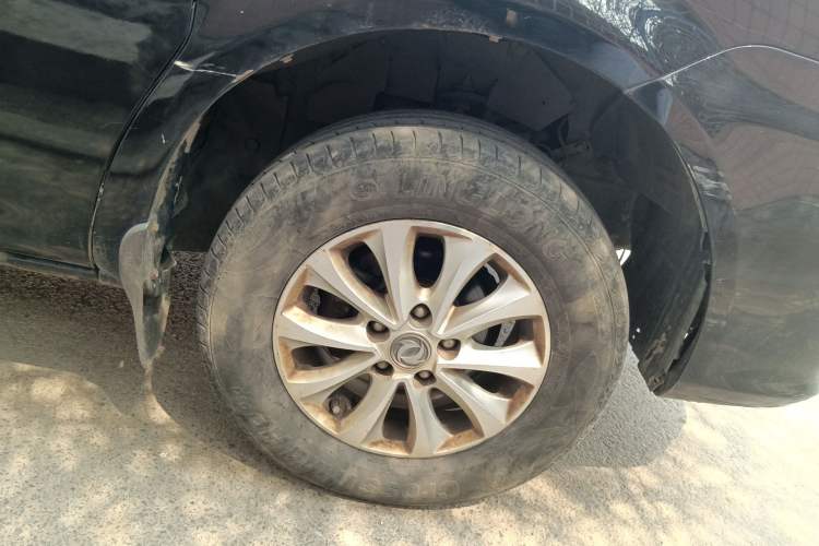 Used FORTHING Lingzhi 2017 M5L 1.6L 9-Seater Comfort Model