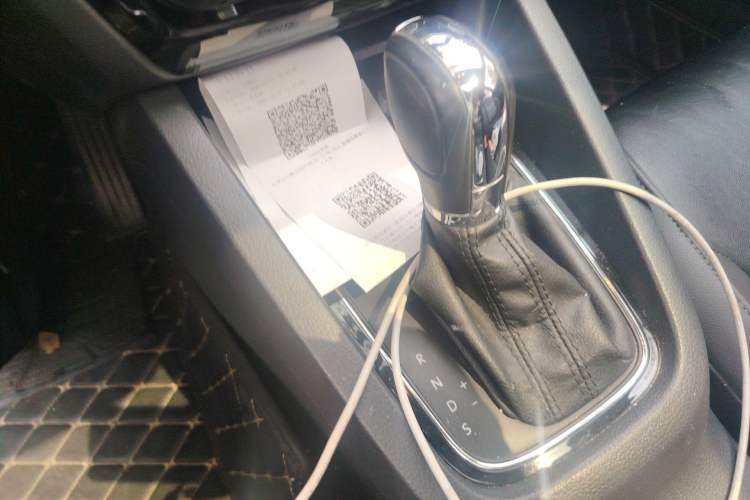 Used Volkswagen Sagitar 2015 1.6L Automatic Comfort Model
