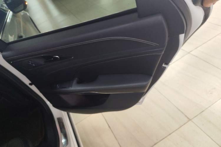 Used Ford Taurus 2017 EcoBoost 245 Fashion Edition