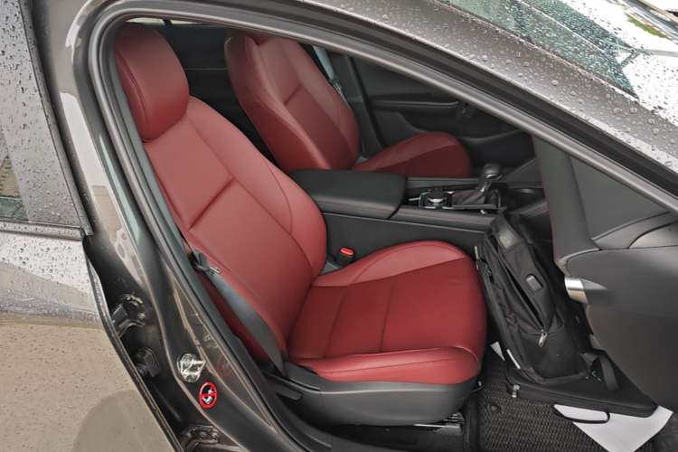 Used Mazda 3 Axela 2025 Model, 2.0L Automatic, Quality Excellence Edition