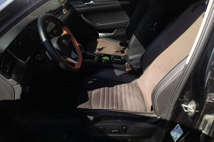 Used Volkswagen Magotan 2020 380TSI DSG Luxury Version Left Front Seat