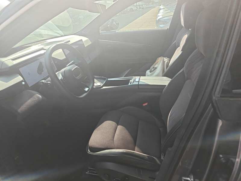 Used Lynk & Co 08 EM-P 2023 220 km Limited-Time Edition — 16