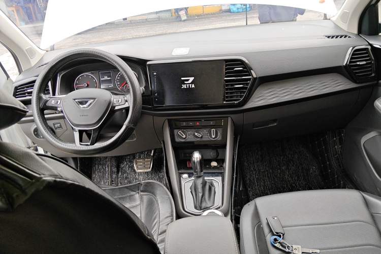 Used Jetta VS7 2020 1.4T Automatic Enjoyment Model Center Console