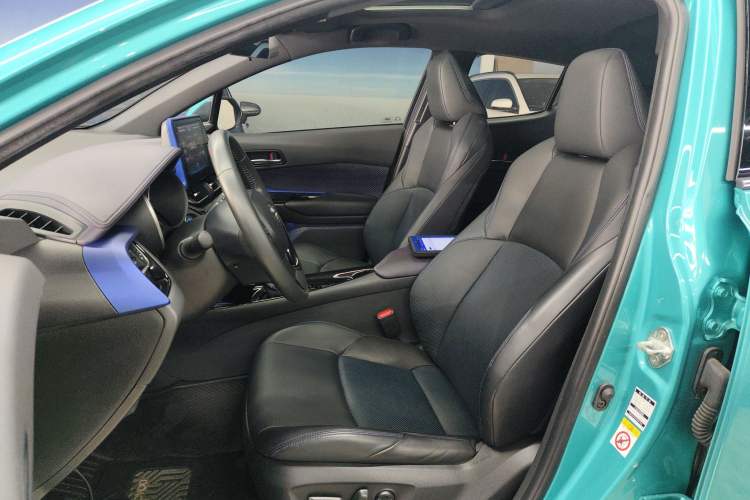 Used Toyota C-HR 2020 2.0L Luxury Edition
