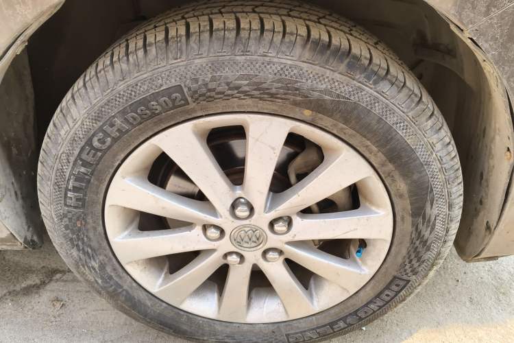 Used Buick GL8 2011 2.4L CT Luxury Business Comfort Edition
