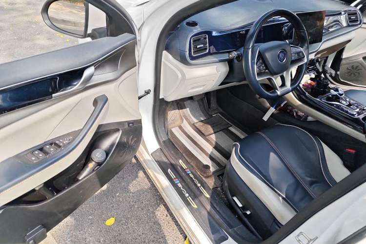 Used BYD Qin PLUS 2021 EV 500KM Luxury Model