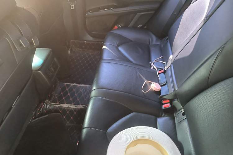 Used Toyota Camry 2018 2.5G Luxury Edition Left Rear Seat