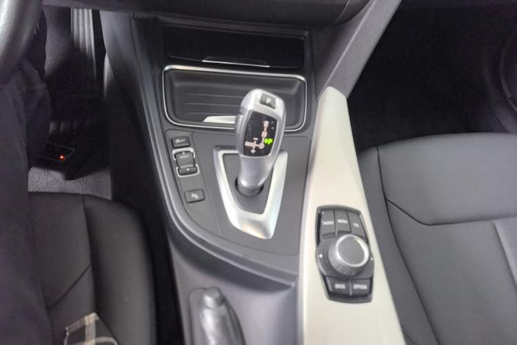 Used BMW 3 Series 2015 320Li Luxury Edition Fashion Model