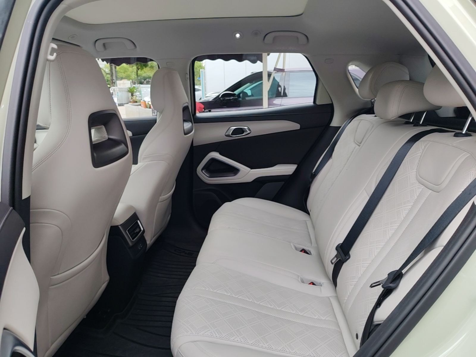 BYD Yuan UP 2025 Intelligent Driving Version 401 km Beyond-Range Edition — снимка 20