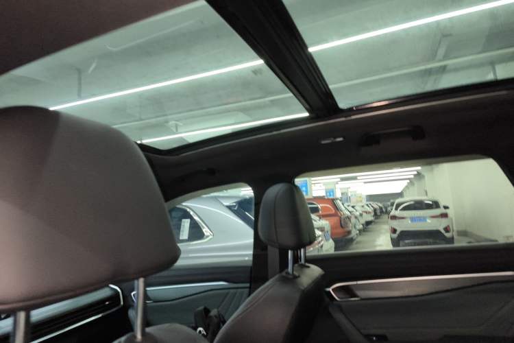 Used Geely Auto Haoyue L 2023 2.0T DCT Luxury Version Headliner