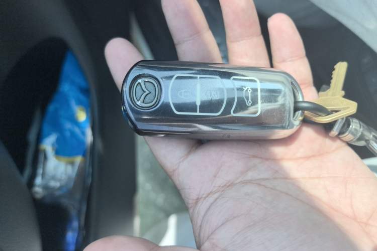 Used Mazda Atenza 2015 2.5L Blue Sky Prestige Edition Vehicle Key