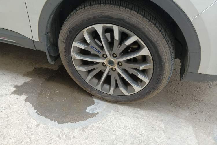 Used Haval H6 2017 Blue Label 1.5T Automatic Two-Wheel Drive ZhiShang Model Right Front Wheel Hub