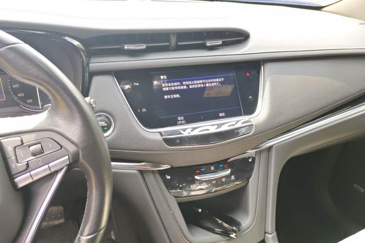 Used Cadillac XT6 2021 2.0T Seven-Seater Four-Wheel Drive Luxury Version
