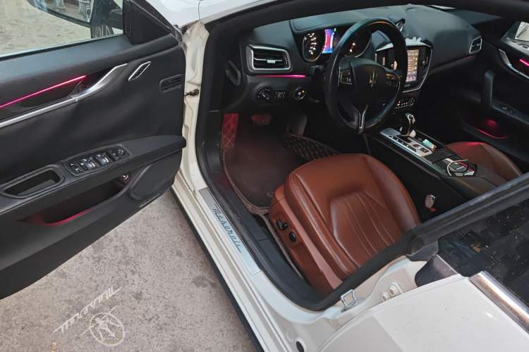 Used Maserati Ghibli 2014 3.0T Standard Edition Driver Seat