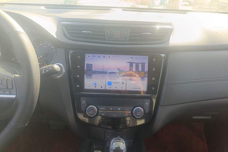 Used Nissan X-Trail 2023 Classic 2.0L Two-Wheel Drive Smart Connect Premium Edition Audio And AC Panel