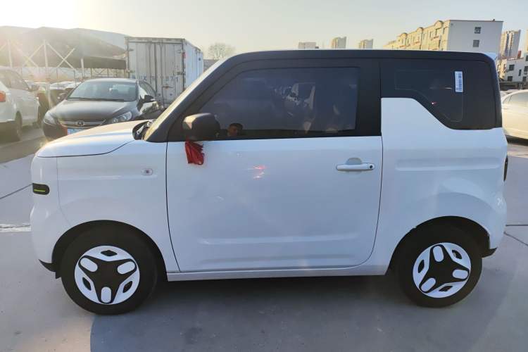 Used Geely Galaxy Panda 2025 210 km – Yuanqi Bear
