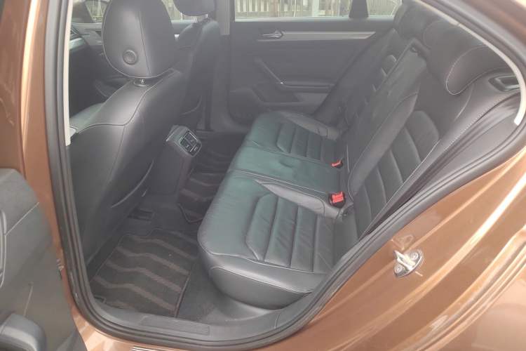 Used Volkswagen Lamando 2015 280TSI DSG Comfort Edition
