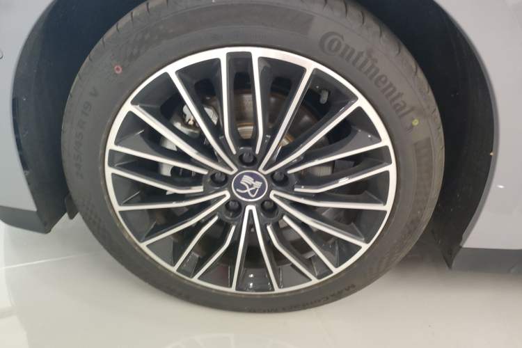 Used BYD Han 2025 DM-i 125KM LiDAR-Powered Intelligent Driving Model
