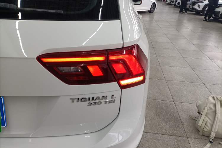 Used Volkswagen Tiguan L 2020 330TSI Automatic Two-Wheel Drive Panoramic Comfort Edition China VI Standard