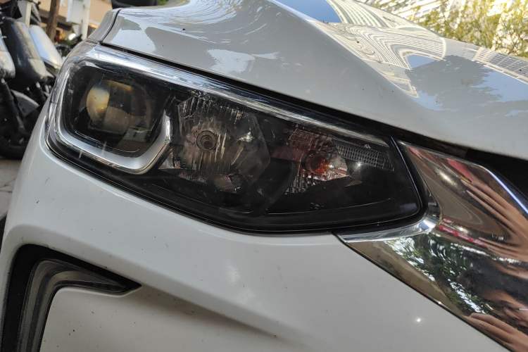 Used Chevrolet Trax 2019 325T Automatic Sport Edition China VI Standard