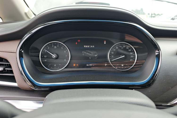 Used Buick GL8 2021 Land Cruiser Executive Class 652T Comfort Model