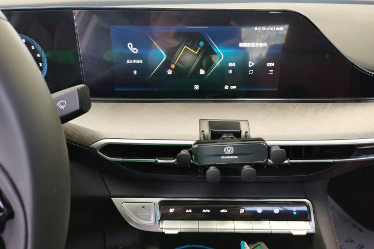 Used CHANGAN Eado 2025 PLUS 1.4T Dual-Clutch High-Energy Version Audio And AC Panel