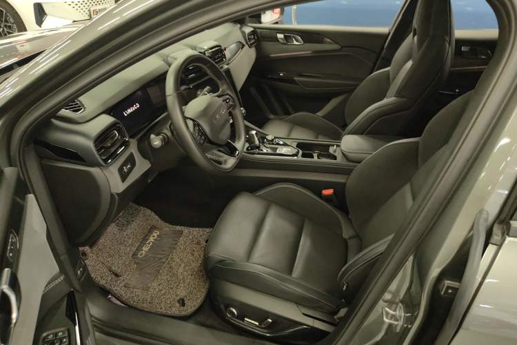 Used Lynk & Co 03 2022 2.0TD DCT JingPro
