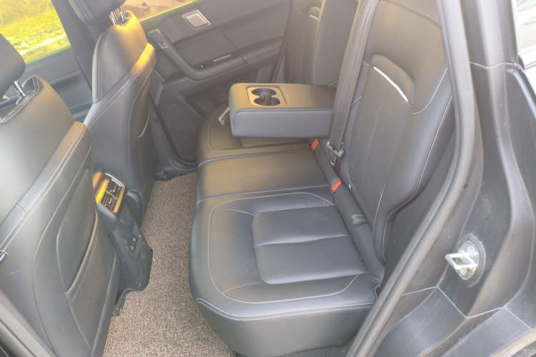 Used iCAR 03T 2024 501km Four-wheel Drive Long-Range Version Left Rear Seat