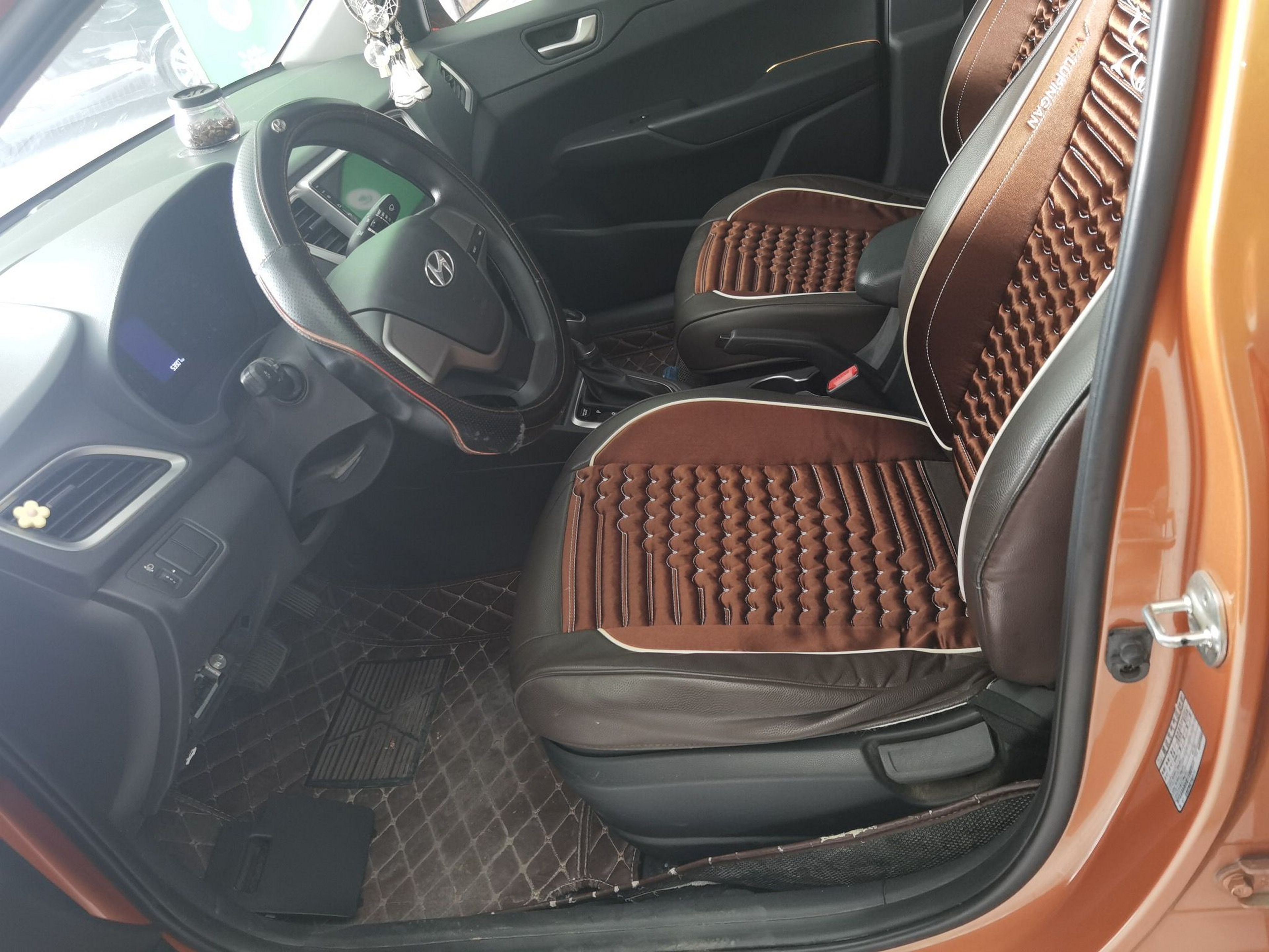 Interior delantero