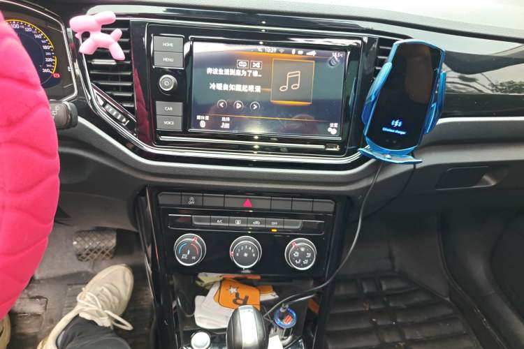 Used Volkswagen T-ROC 2019 280TSI DSG Two-Wheel Drive Comfort Version China VI Standard
