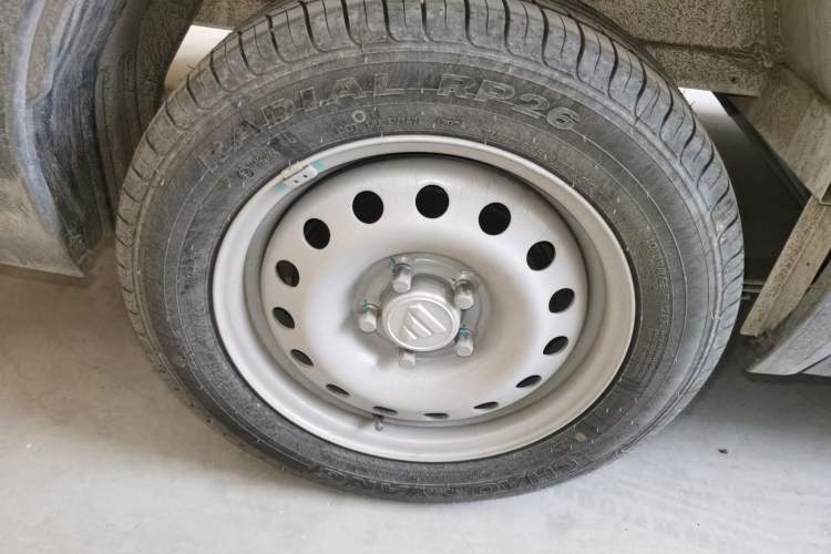 Used Foton Intelligent Blue Elf E7 2024 All-Electric Van Flat Roof 2 Seats EVE Energy 41.86 kWh