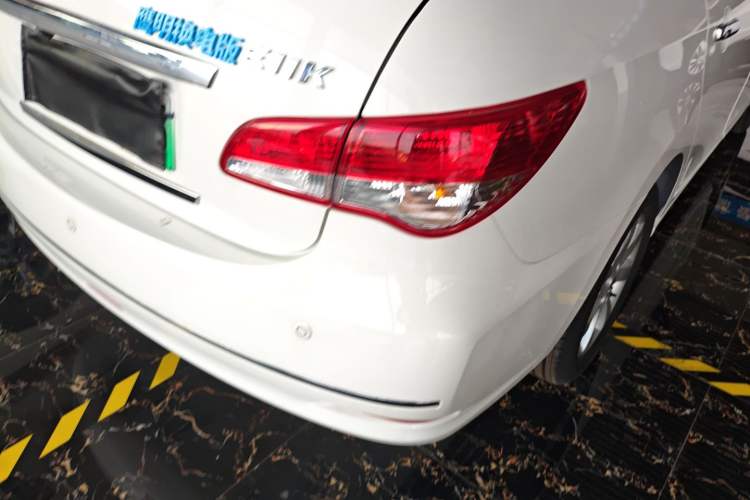 Used Dongfeng Junfeng E11K 2021 60.43 kWh Battery-Swap Version