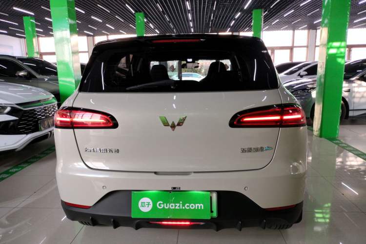 Used Wuling Bingo PLUS 2024 330 km Range Five-Seater Version