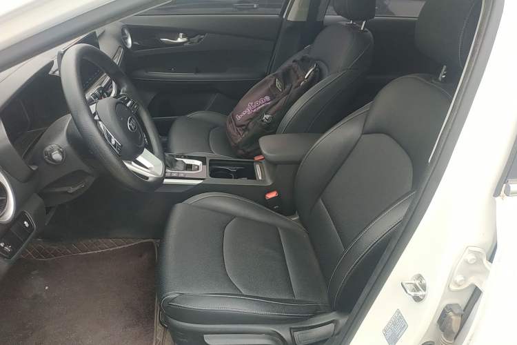 Used Kia K3 2020 1.5L CVT Fashion Edition Left Front Seat
