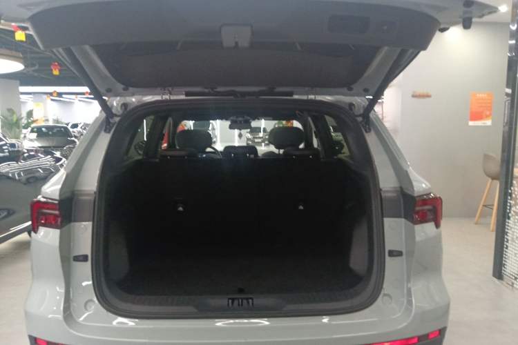 Used Ford Equator Sport New Energy 2025 Luxury Plus Version