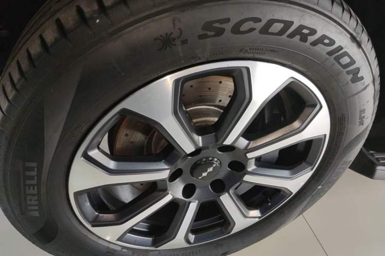 Used Formula Leopard 5 2023 Navigator Edition Exterior 4