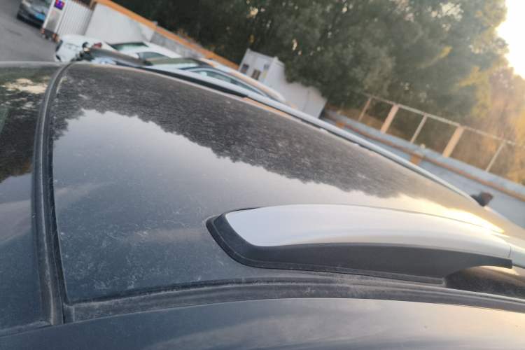 Used Venucia T70 2015 2.0L Manual RuiQu Version