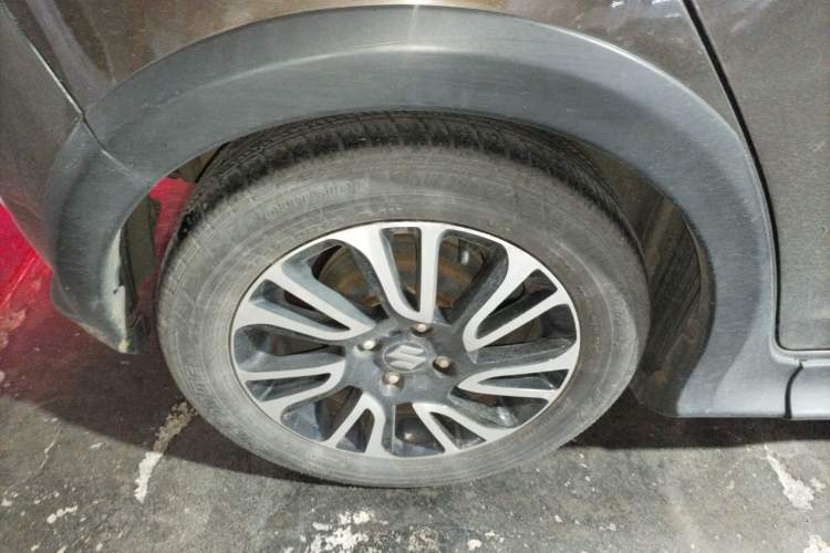 Used Suzuki Swift 2015 1.5L Automatic Limited Edition Right Rear Wheel Hub