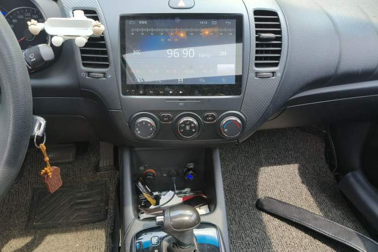 Used Kia K3 2016 1.6L Automatic GL Audio And AC Panel