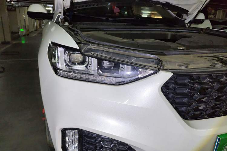 Used Wey VV6 2018 2.0T Two-Wheel-Drive Ultra-Luxury Version China V Standard