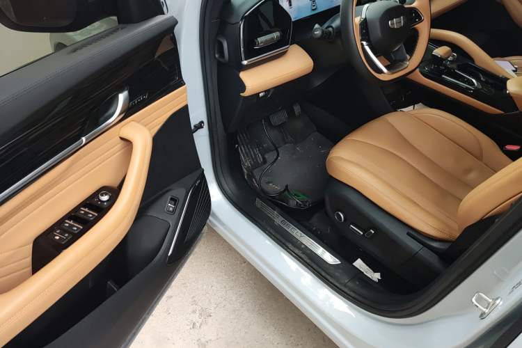 Used Geely Auto Monjaro L Extended Range Electric Version 2022 1.5T DHT Range-Extending Electric Supreme Edition
