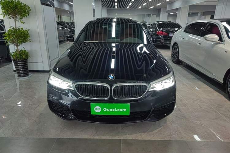 Used BMW 5 Series 2020 530Li Leading Model M Sport Package Front