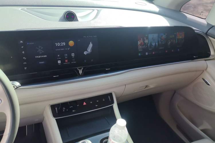 Used VOYAH Dream 2022 0-Emission Version Range of 475 km
