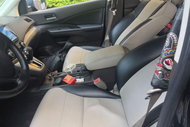 Used Honda CR-V 2012 2.0L two-wheel drive urban version Left Front Seat